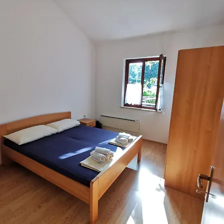 Apartment Apartman Kapulica Njivice