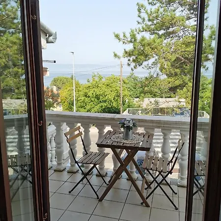 Apartman Kapulica * Njivice